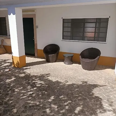 Family House Cup- Quinta Das Pinheirinhas Tomar Exterior photo