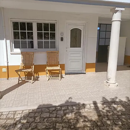 Family House Cup- Quinta Das Pinheirinhas Tomar Exterior photo